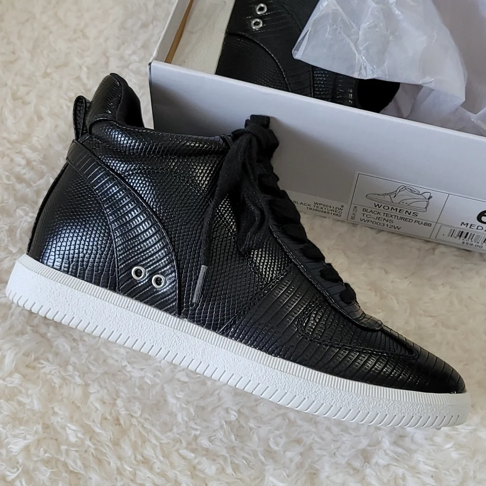 NEW Women's High Top Sneakers Black Textured Shine Lace-up Shoes 6M True Craft